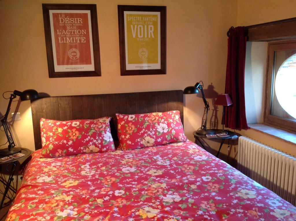 Domaine Du Ris De Feu Chambres D'Hotes De Charme Chalais (Indre) Quarto foto